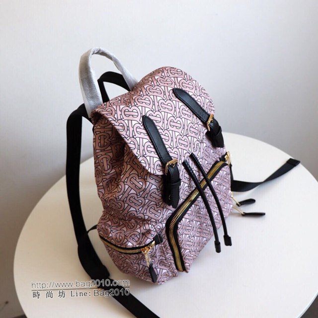 Burberry專櫃新款雙肩包 巴寶莉The Rucksack中號專屬標識印花尼龍軍旅背包  db1178